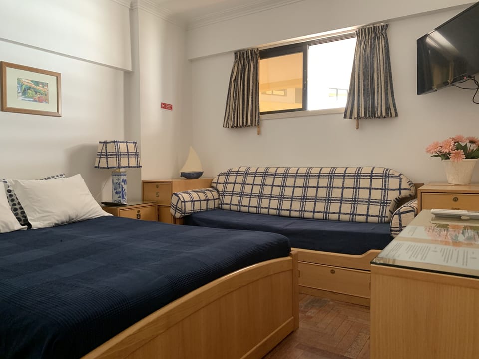 Apartment, 1 Bedroom, Balcony, Sea View | 1 bedroom, in-room safe, desk, soundproofing
