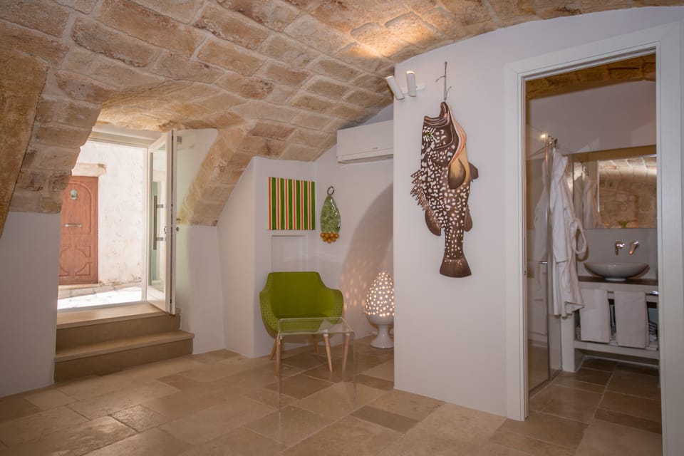 Junior Suite, Multiple Beds | Minibar, in-room safe, desk, iron/ironing board (on request)