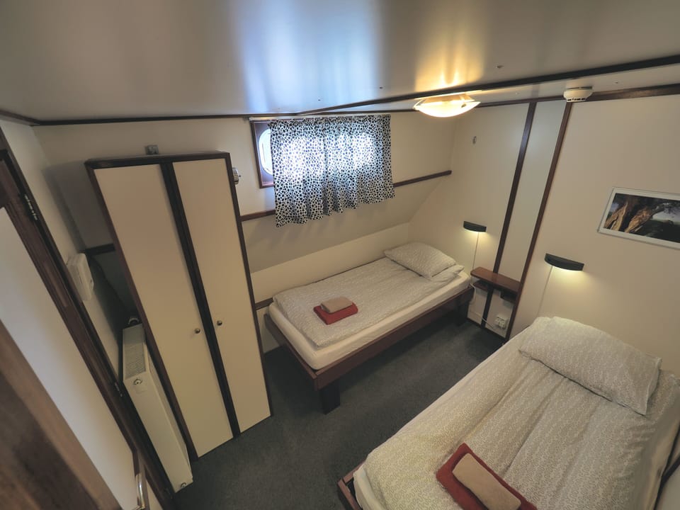 Premier Twin Room, 2 Twin Beds | In-room safe, free WiFi, bed sheets