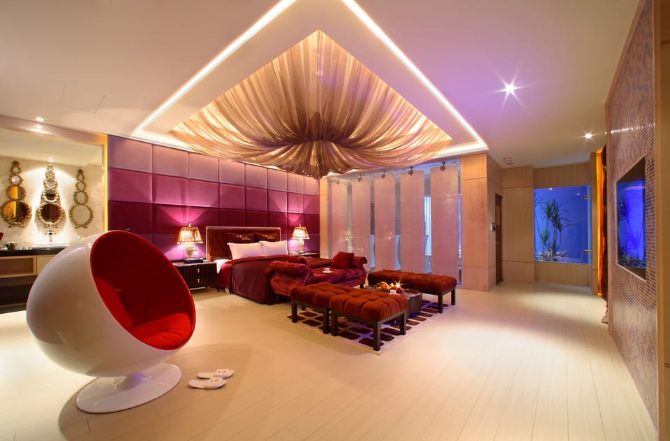 Deluxe Double Room (Check-in after 22:00) | Blackout drapes, free WiFi, bed sheets