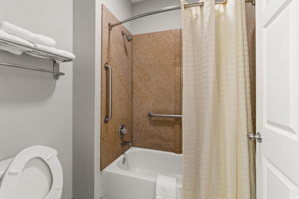 Americas Best Value Inn Byhalia Motel in Mississippi