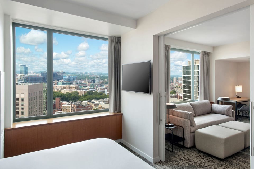 Premium bedding, pillowtop beds, in-room safe, desk