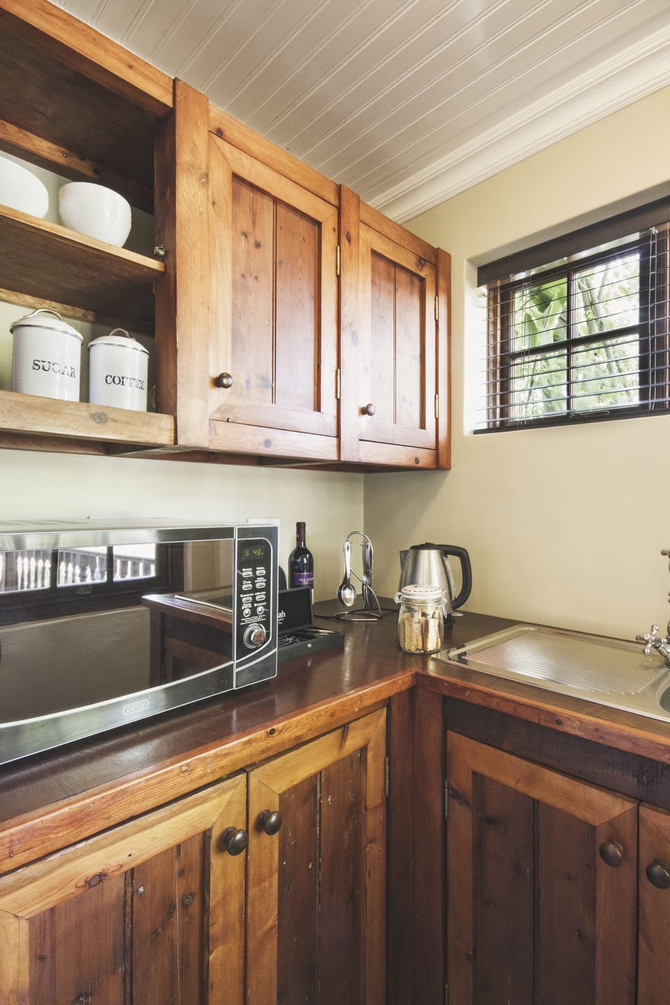 Family Cottage (2 Adults & 2 Children) | Private kitchen | Fridge, coffee/tea maker, electric kettle