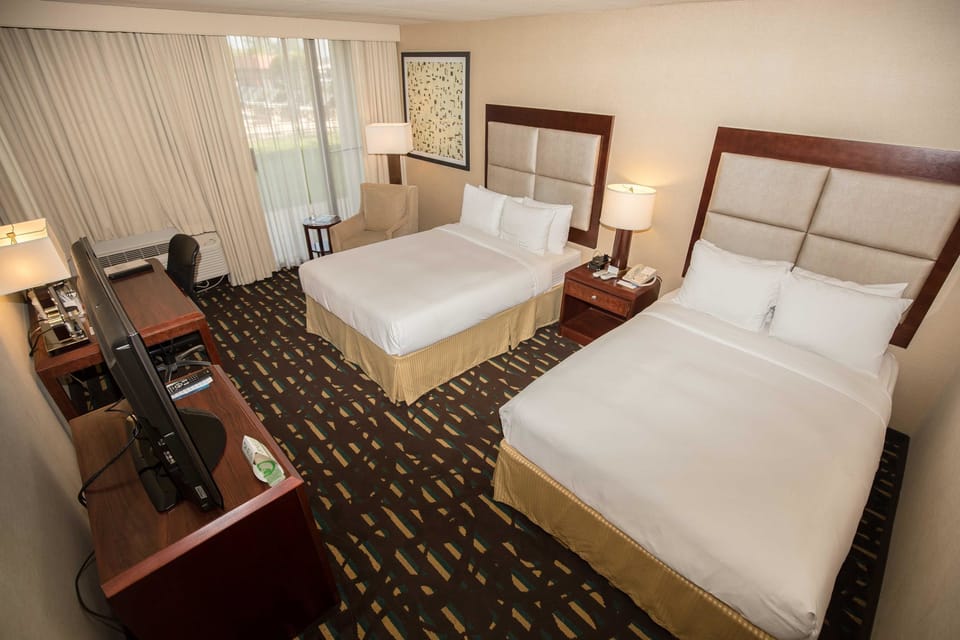 Pillowtop beds, in-room safe, desk, laptop workspace