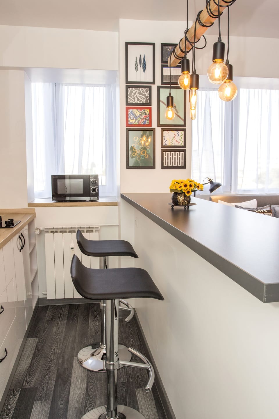 Luxury Studio, 1 Double Bed, City View | Private kitchenette | Fridge, microwave, stovetop, coffee/tea maker