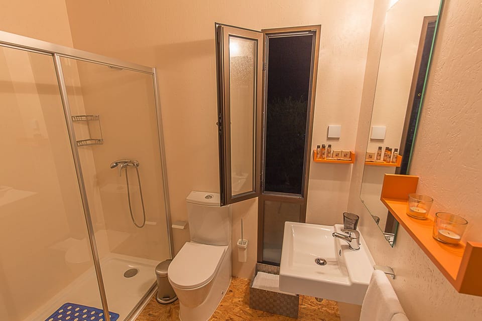 Bathroom shower