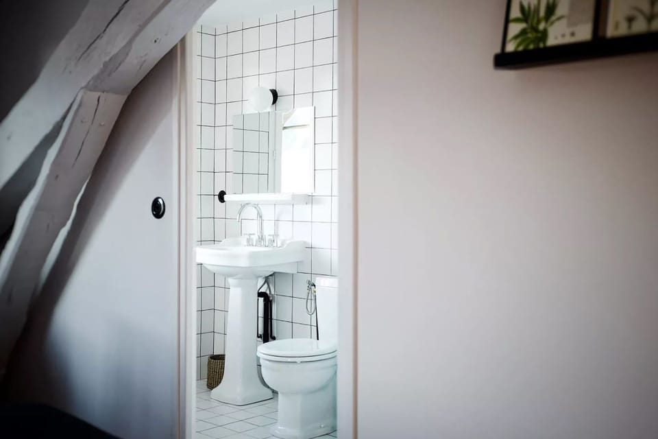 Free toiletries, hair dryer, towels, shampoo