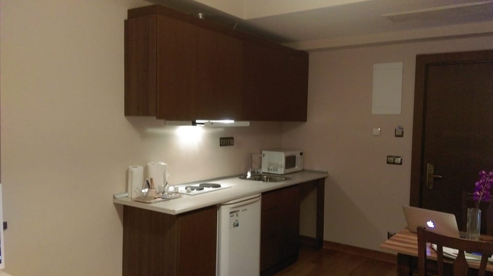 Private kitchenette