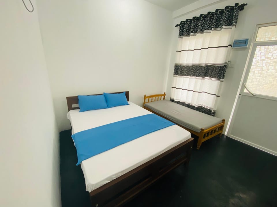 Deluxe Double Room, 1 King Bed | 2 bedrooms, in-room safe, desk, laptop workspace