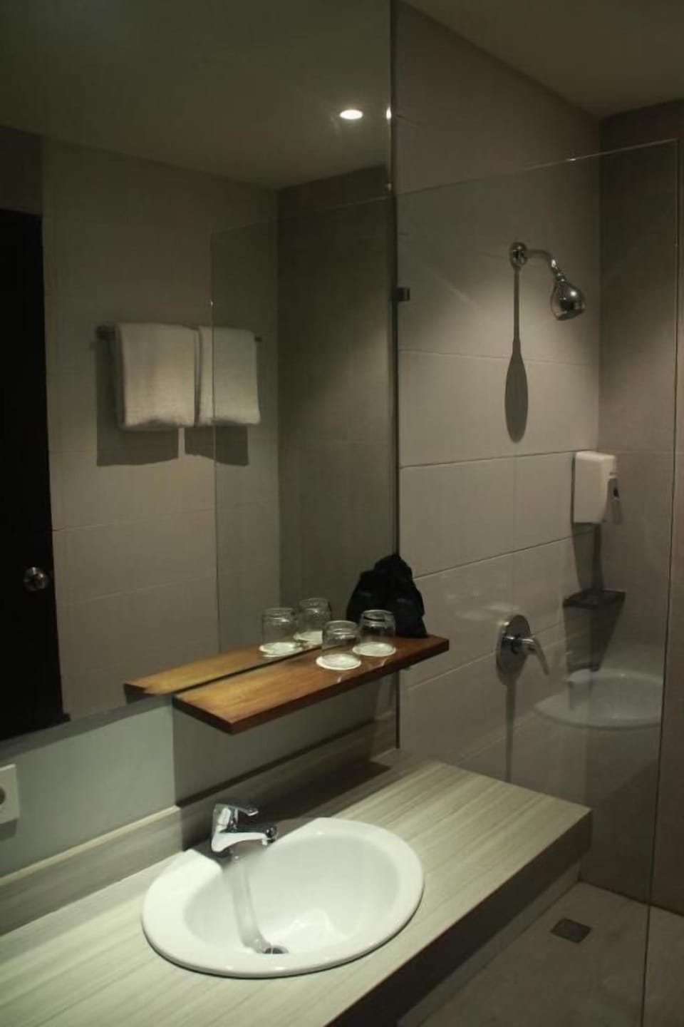 Shower, free toiletries, slippers, towels