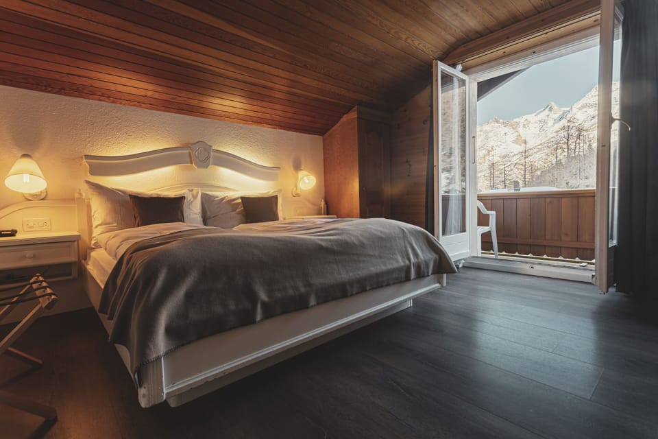 Family Room, 2 Bedrooms | In-room safe, desk, free WiFi, bed sheets