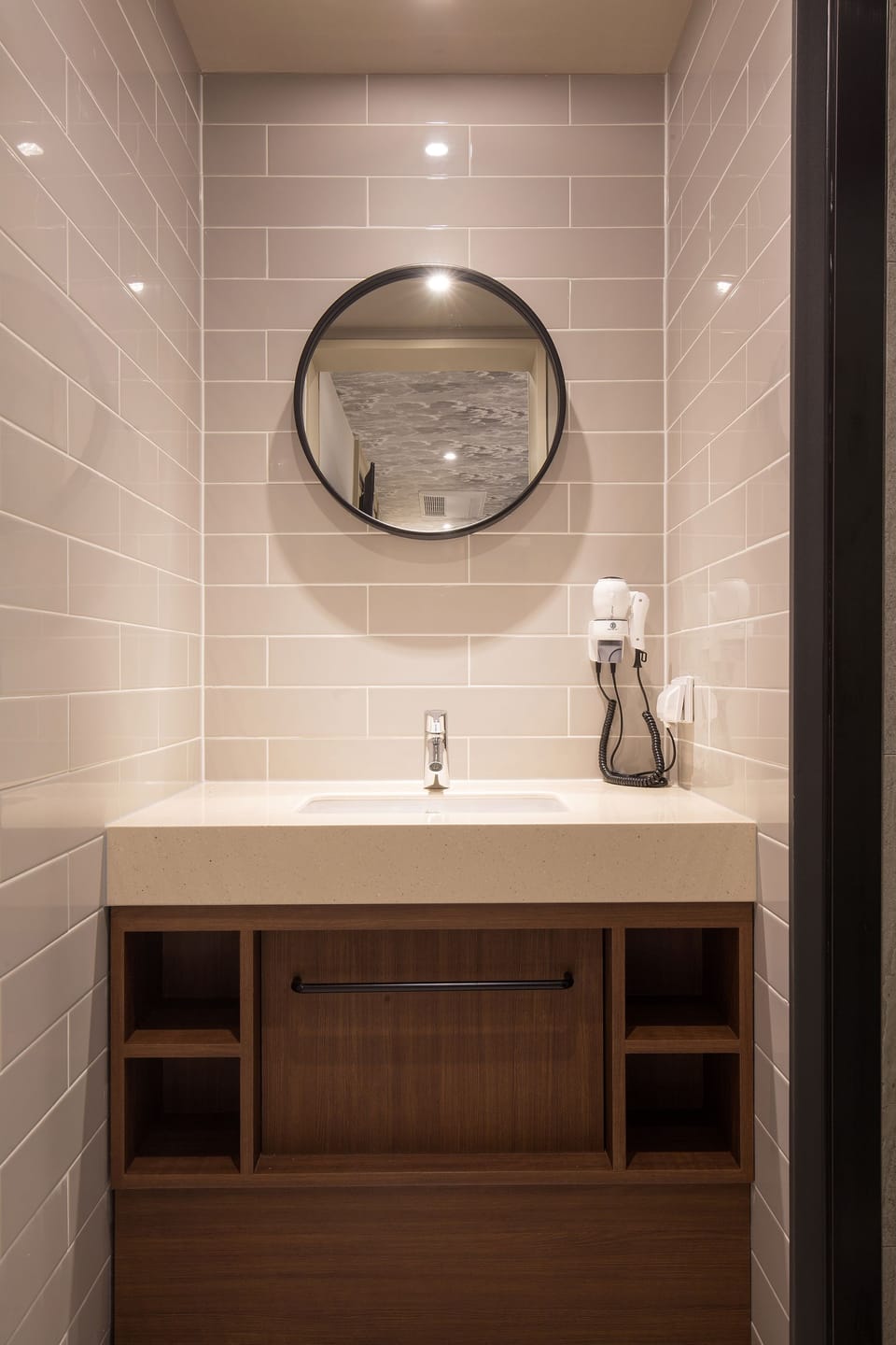Suite | Bathroom sink