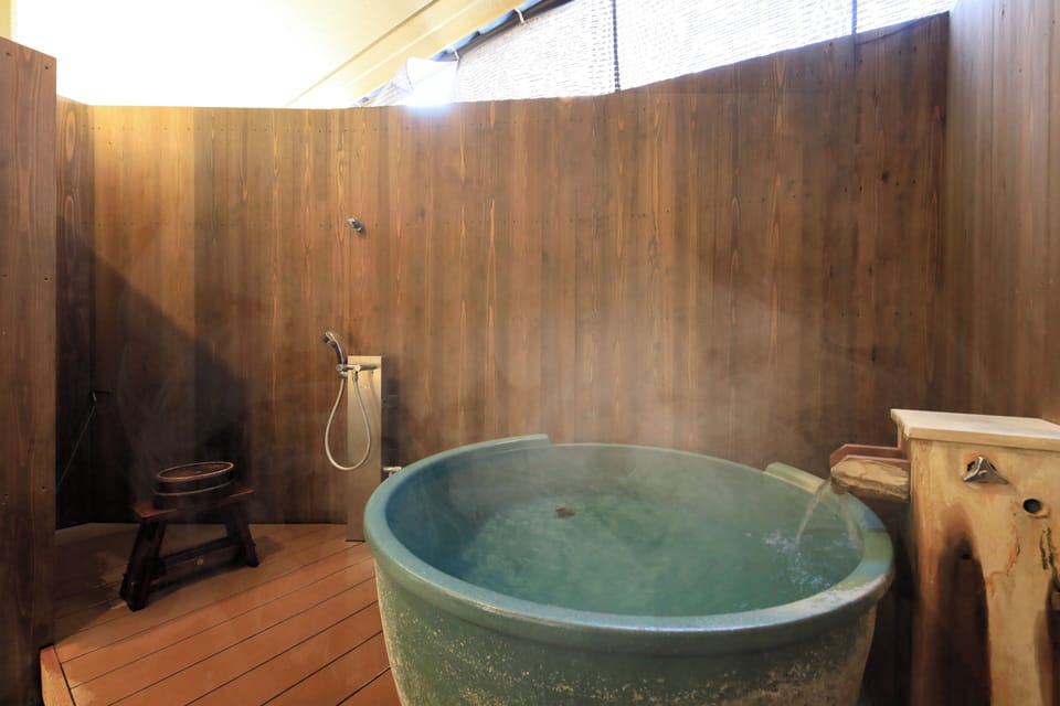 Standard Room, Non Smoking, Hot Tub | 1 bedroom, in-room safe, WiFi (free), individually decorated