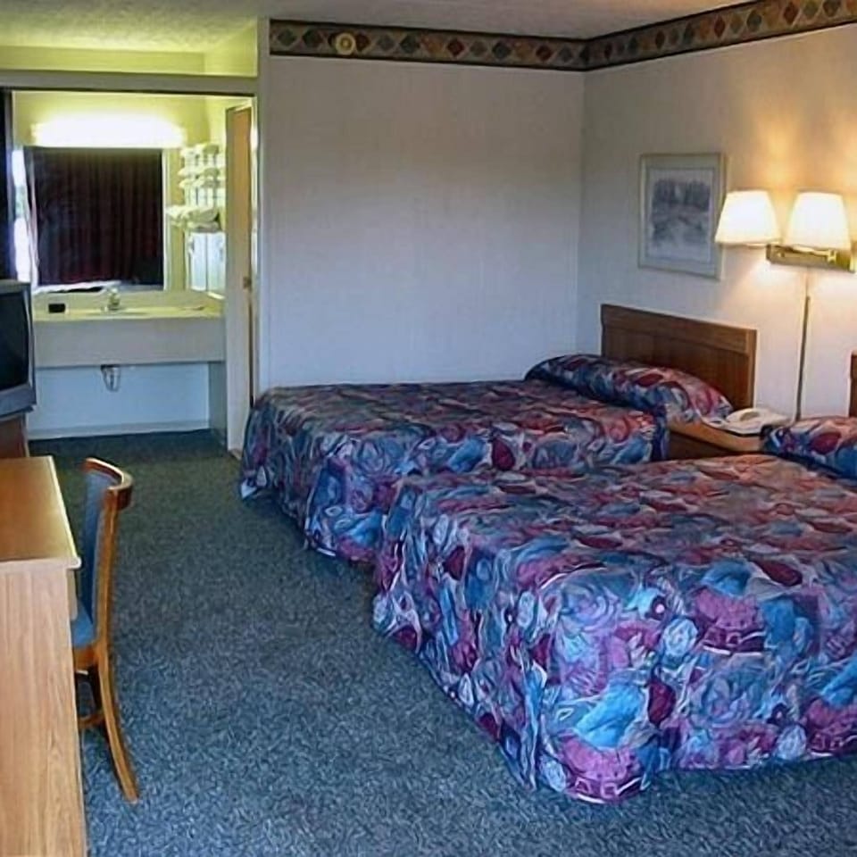 Standard Room, 2 Double Beds | Free WiFi