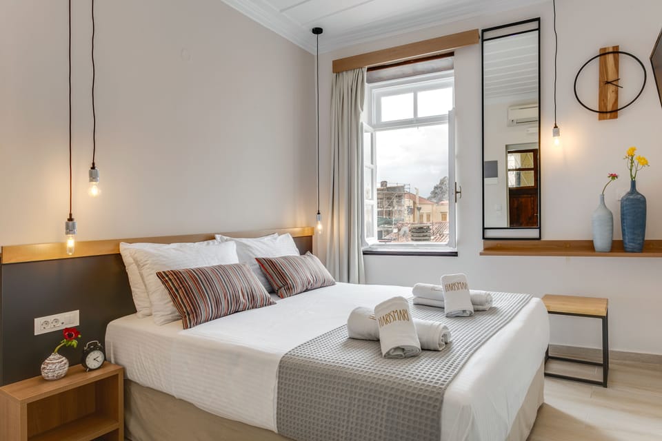 Economy Double Room, 1 Queen Bed, City View | In-room safe, free WiFi, bed sheets