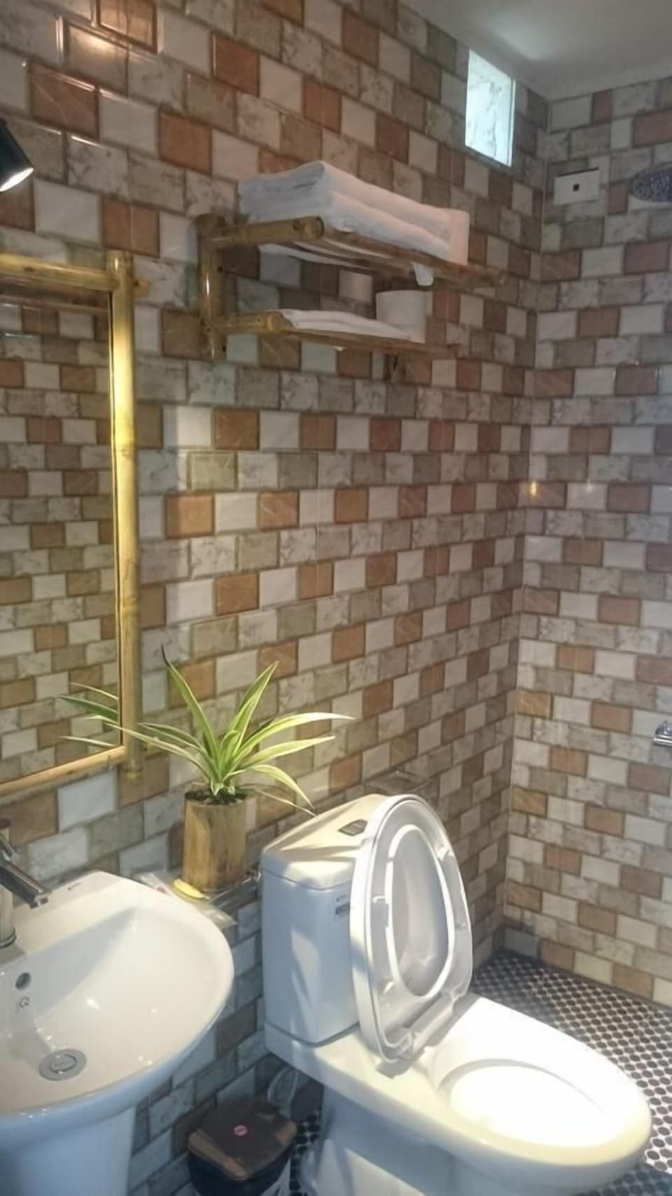 Double or Twin Room | Bathroom | Shower, free toiletries, hair dryer, slippers