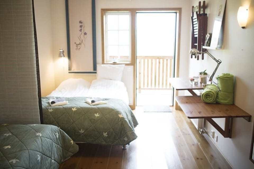 Twin Room | Blackout drapes, WiFi, bed sheets