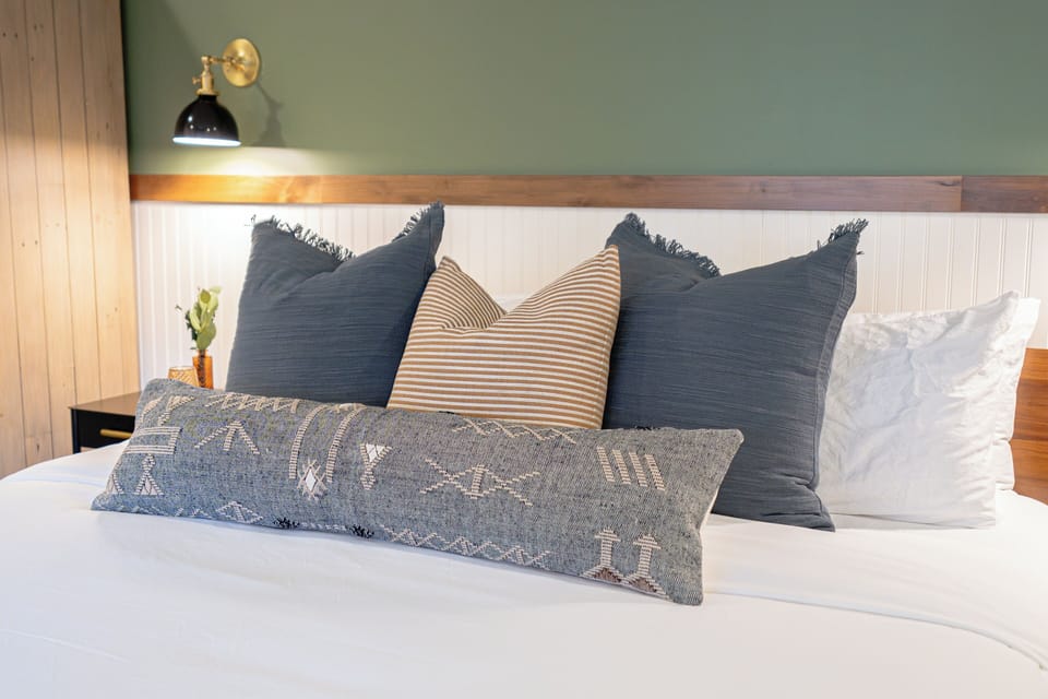 Premier Room | Hypo-allergenic bedding, down comforters, memory foam beds, free WiFi
