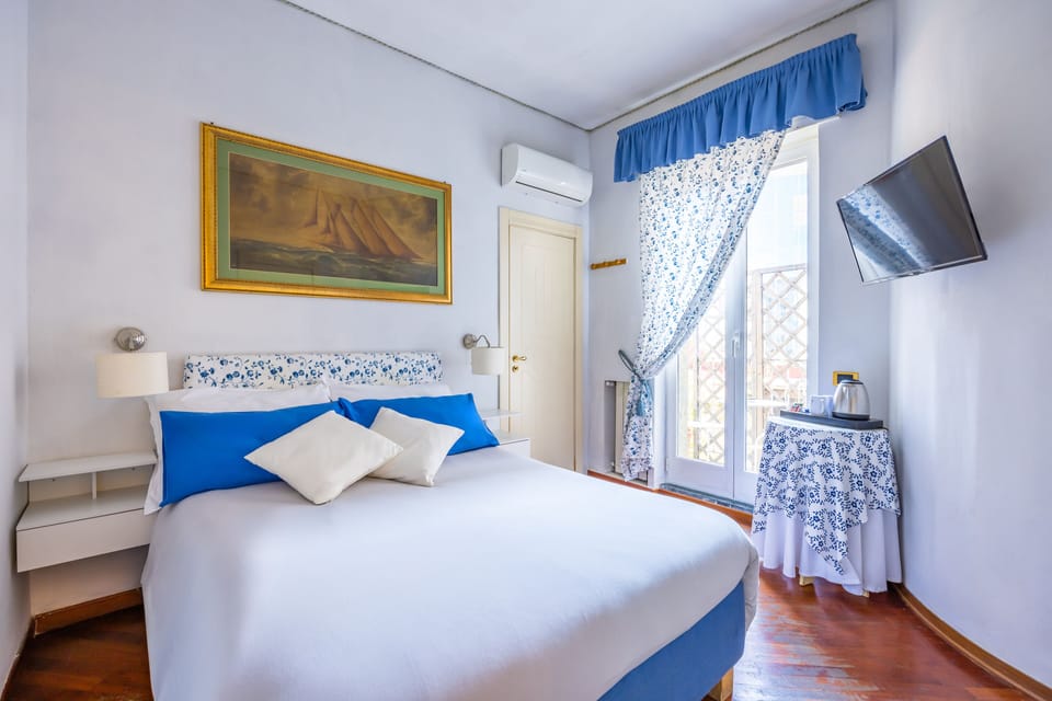 Standard Double Room | Premium bedding, down comforters, pillowtop beds, soundproofing