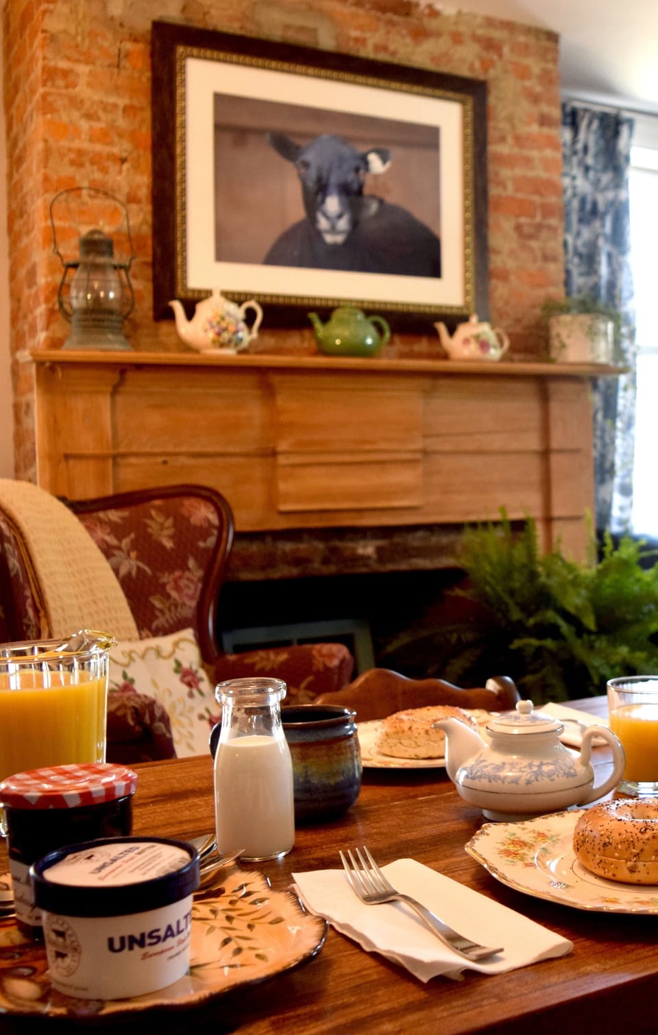 Free daily continental breakfast