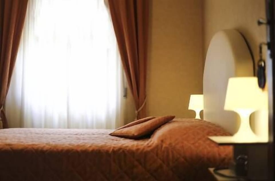 Double Room | Free WiFi