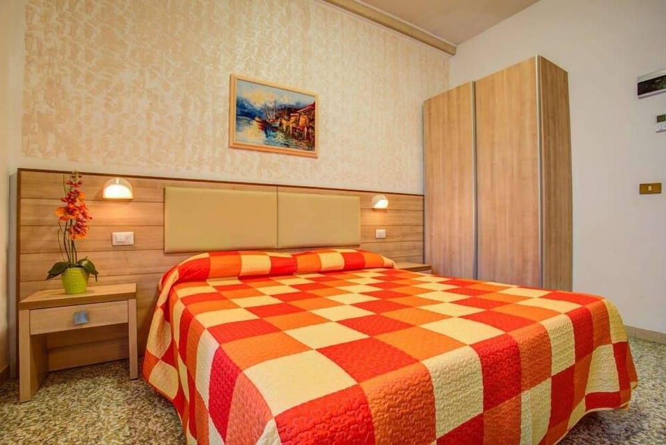 Standard Double Room | In-room safe, desk, cribs (free), WiFi (free)