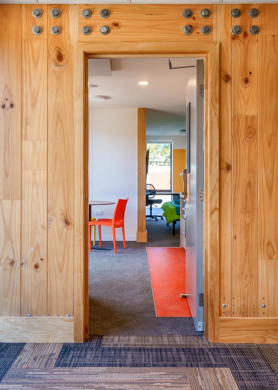 Deluxe Studio, Kitchenette | Desk, laptop workspace, iron/ironing board, free WiFi