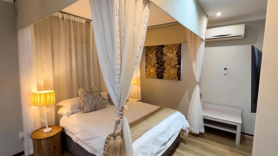 Luxury Double Room, 1 King Bed, Kitchenette | Premium bedding, in-room safe, desk, laptop workspace
