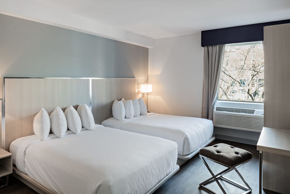 Gatsby Deluxe Double (2 Beds) | Premium bedding, pillowtop beds, in-room safe, desk