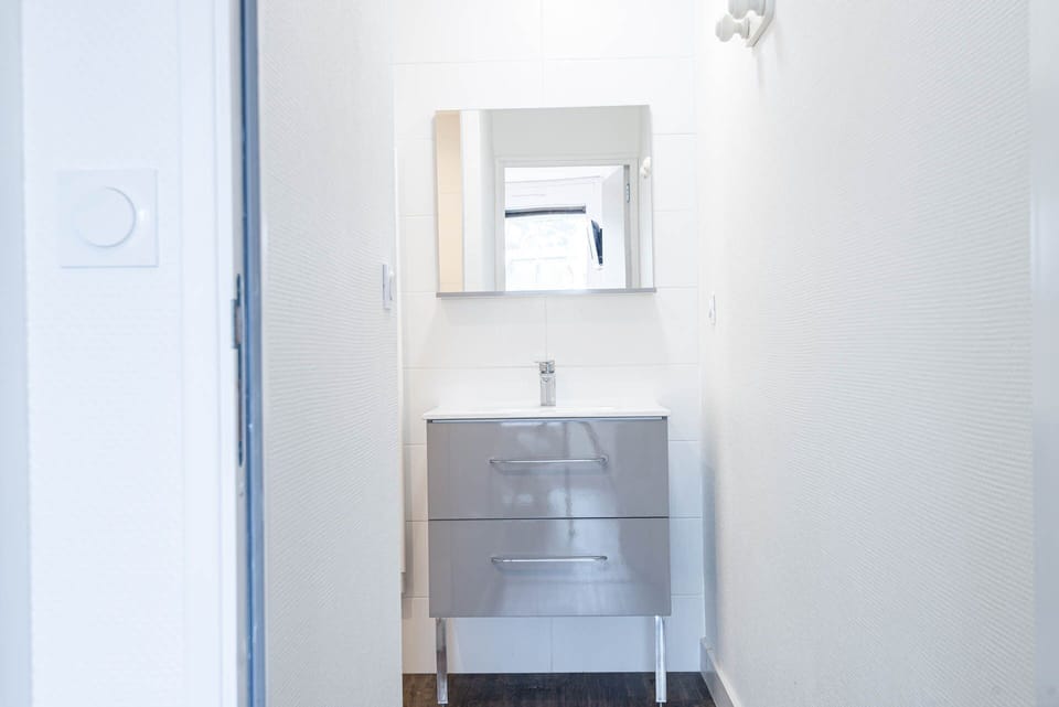 Family Apartment, 1 Bedroom | Bathroom | Shower, hair dryer