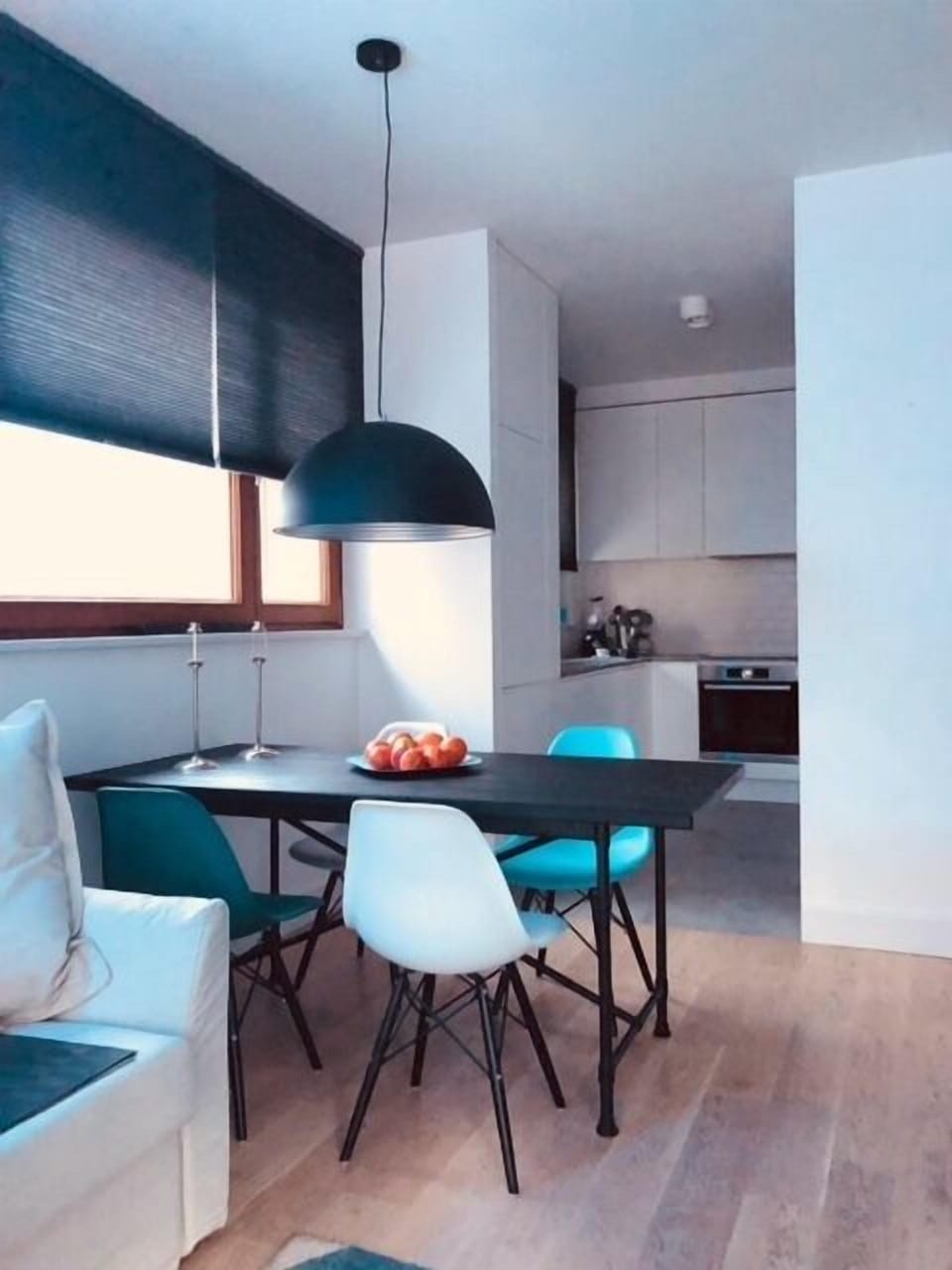 Deluxe Apartment, 1 Bedroom, Garden View | In-room dining