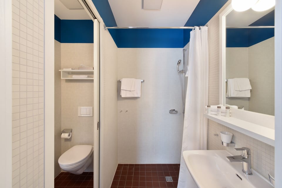 Free toiletries, hair dryer, towels