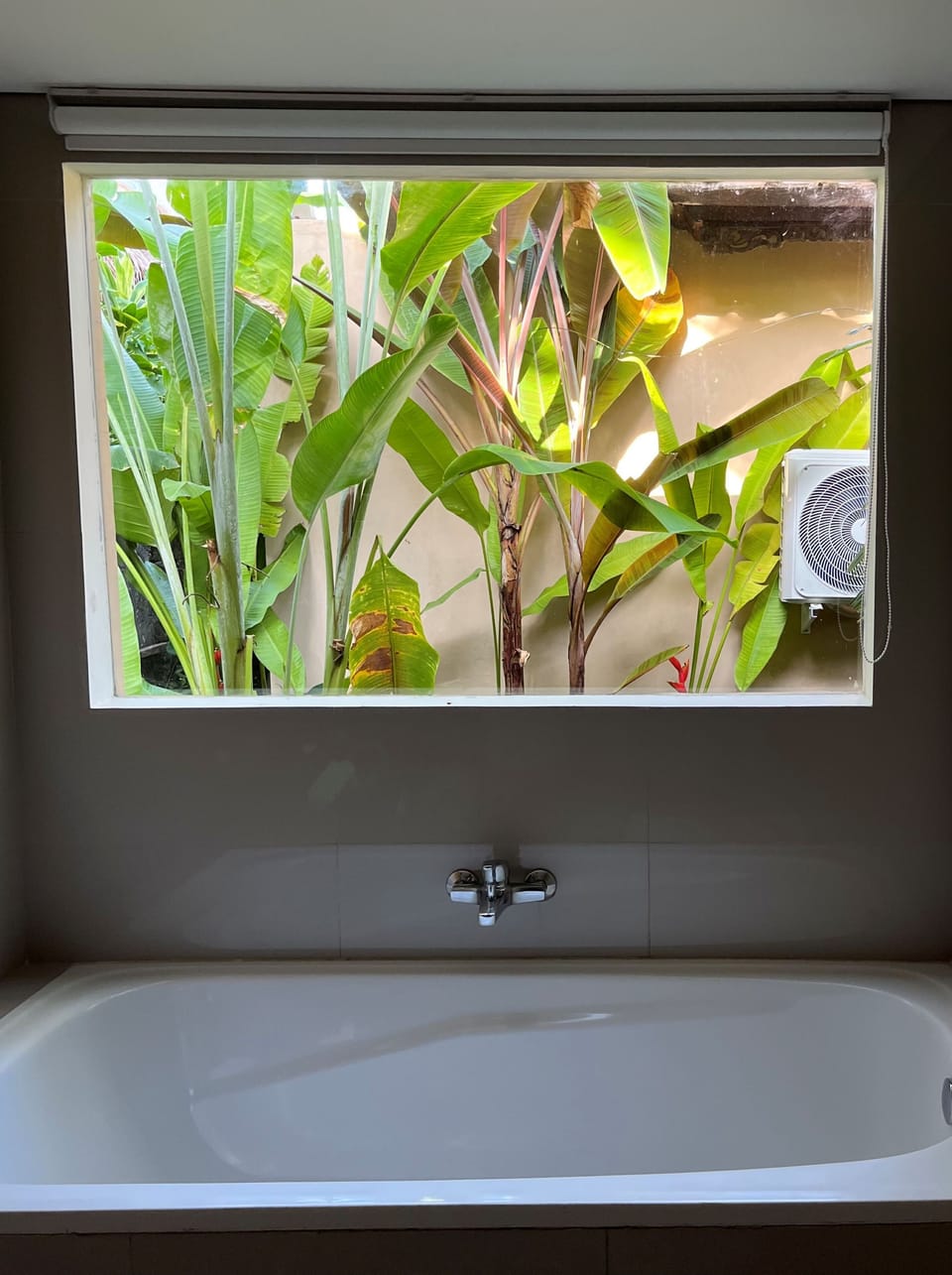 Standard Air Con Cottage | Bathroom | Deep soaking tub, free toiletries, hair dryer, towels