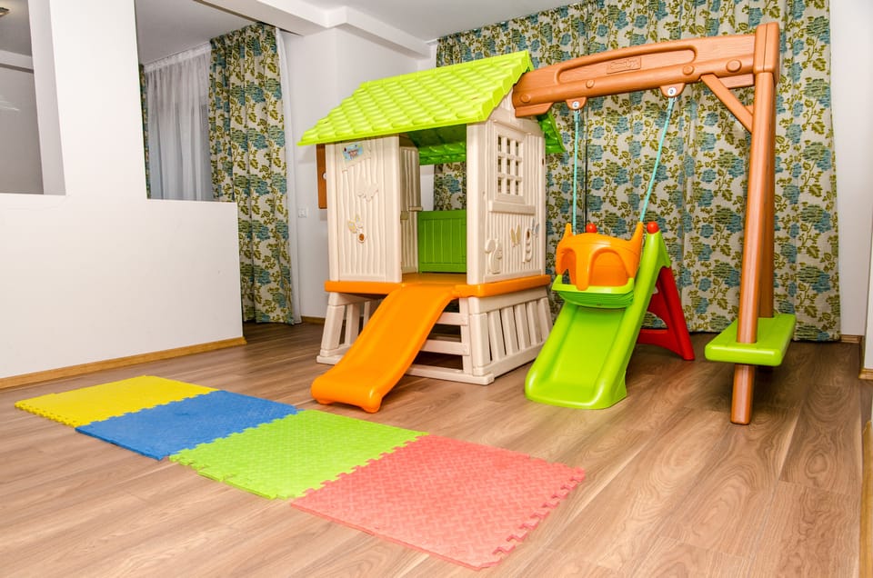 Poiana Viselor Bed and Breakfast in Brașov County