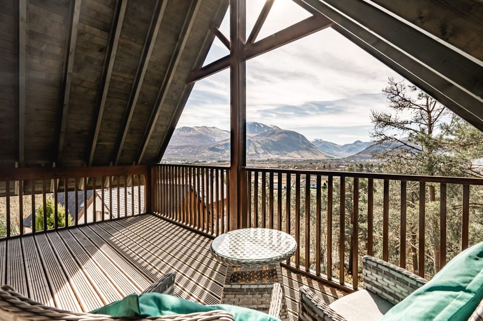 Superior Double Room, 1 King Bed, Balcony | 1 bedroom, premium bedding, individually decorated