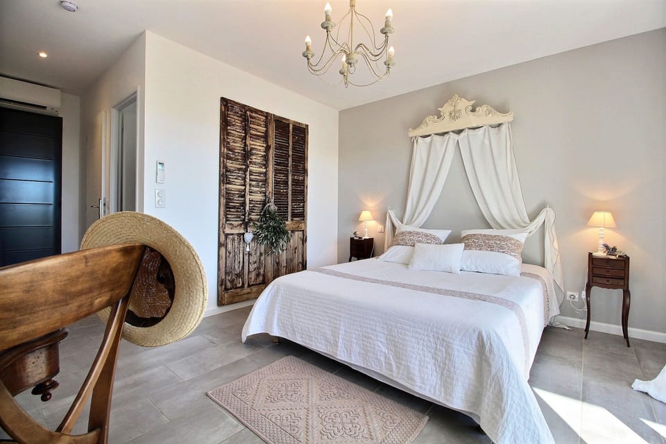 Double Room | Premium bedding, desk, laptop workspace, blackout drapes