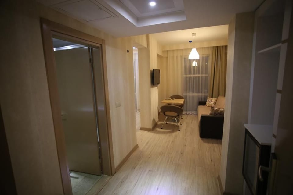 Suite | Living area | LCD TV