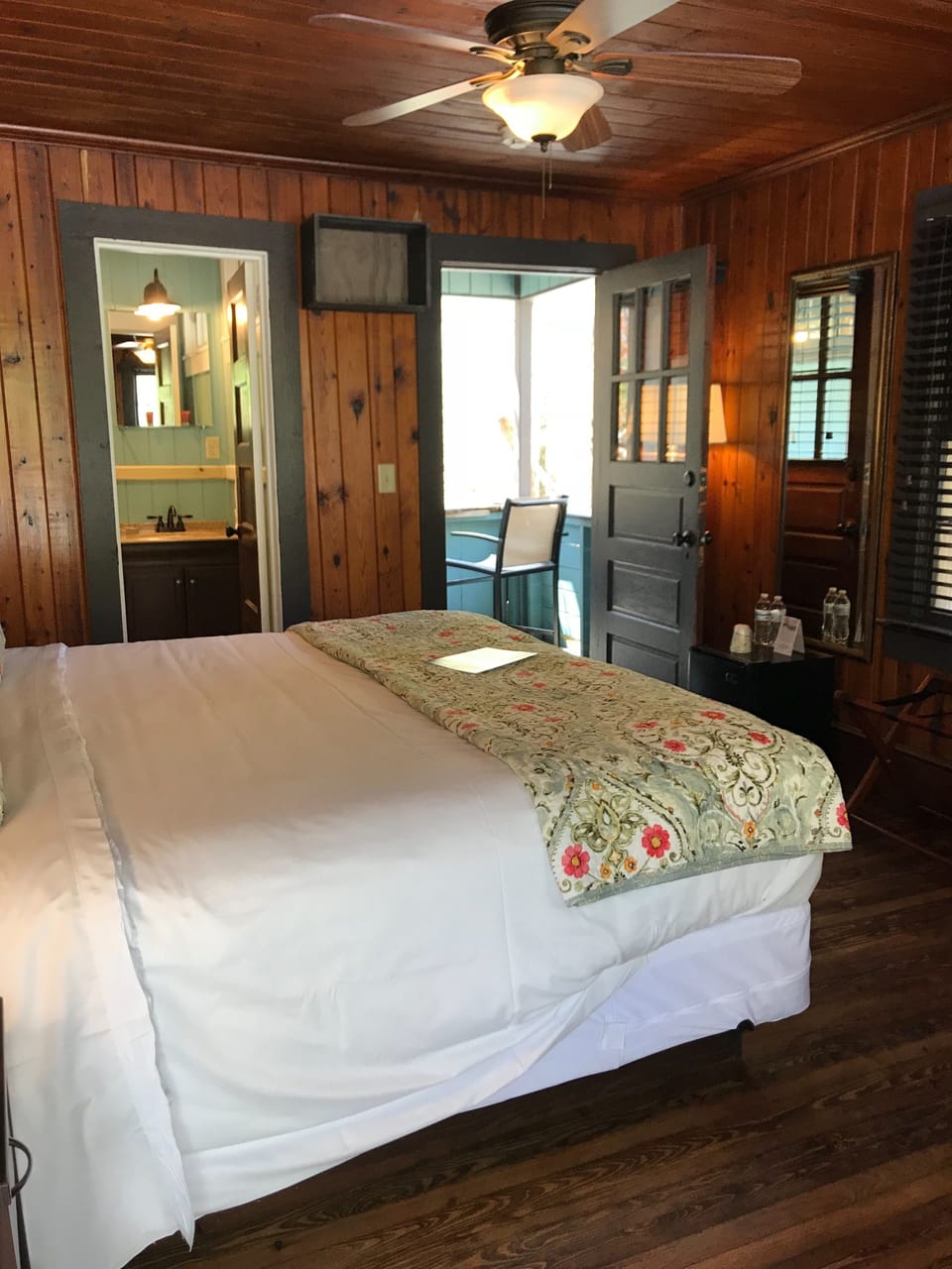 Standard Room, 1 King Bed, Balcony (The Chimney Rock Room) | Premium bedding, free WiFi, bed sheets