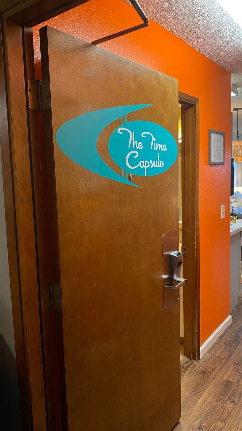 Studio, 2nd Floor (Dog-Friendly) | Individually decorated, individually furnished, blackout drapes