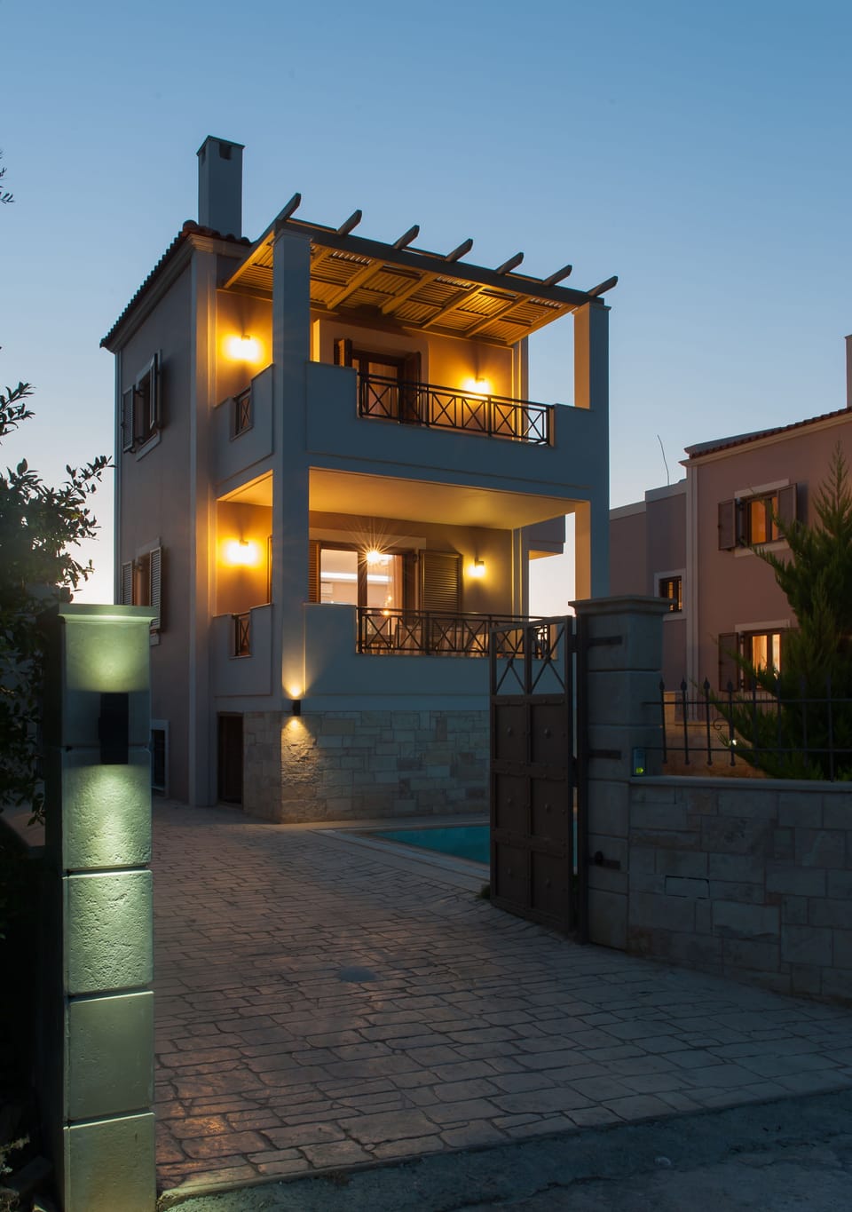 Front of property - evening/night