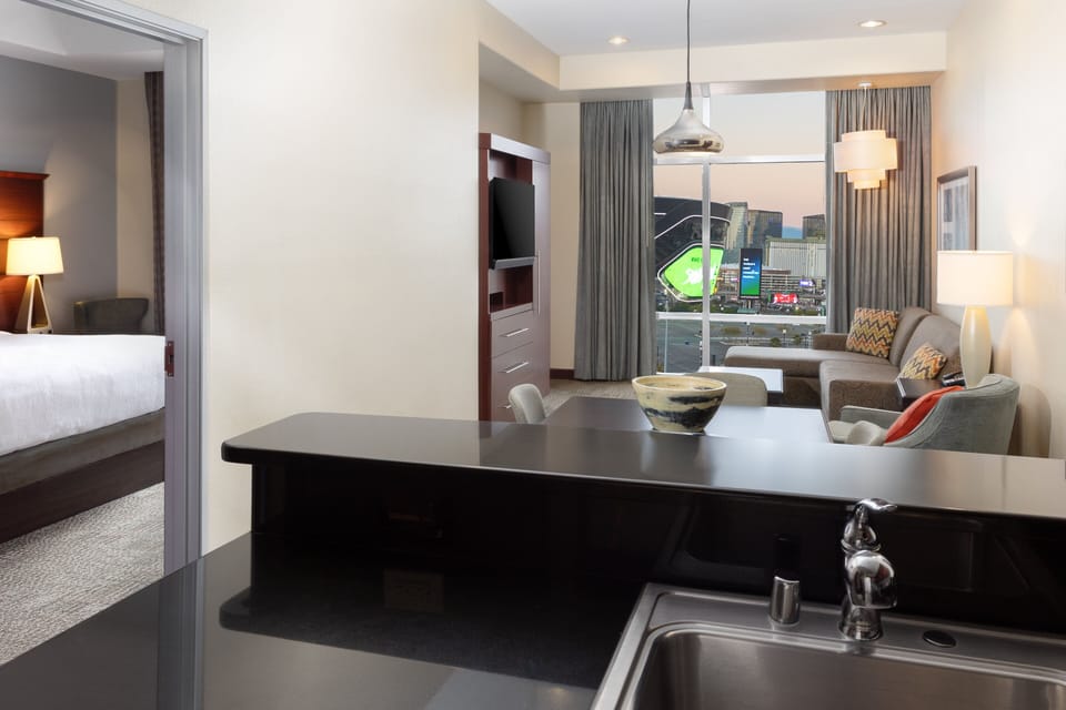 Suite, 1 Bedroom, Kitchen, City View | Desk, iron/ironing board, free cribs/infant beds, free rollaway beds