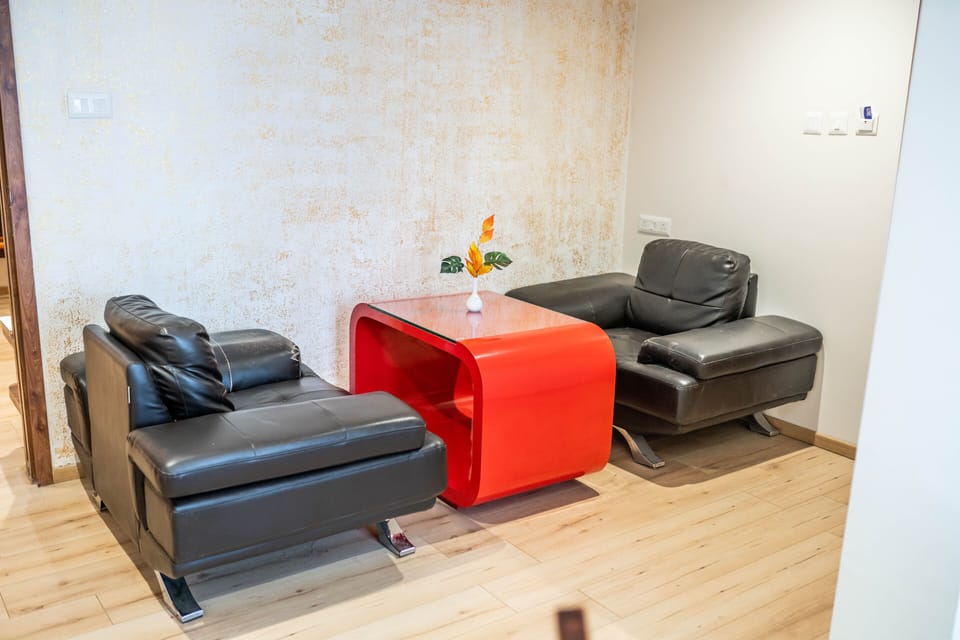 Suite | Living area | TV