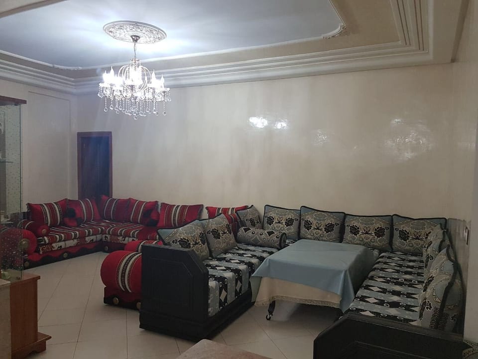 Apartment, 3 Bedrooms | Living room | TV