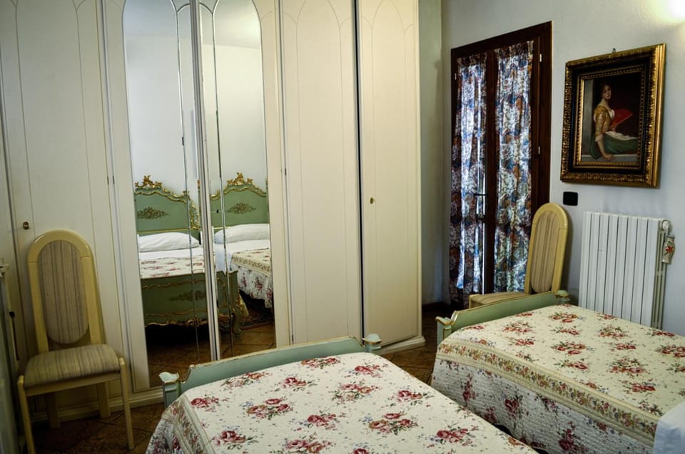 Desk, WiFi (free), bed sheets