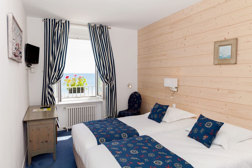 Double or Twin Room, Ocean View | Hypo-allergenic bedding, desk, blackout drapes, soundproofing
