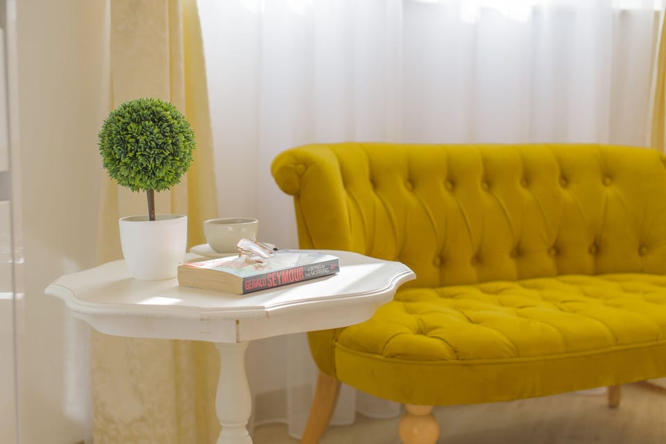 Apartment, 1 Double Bed | Living room | Flat-screen TV, Netflix, iPod dock, pay movies