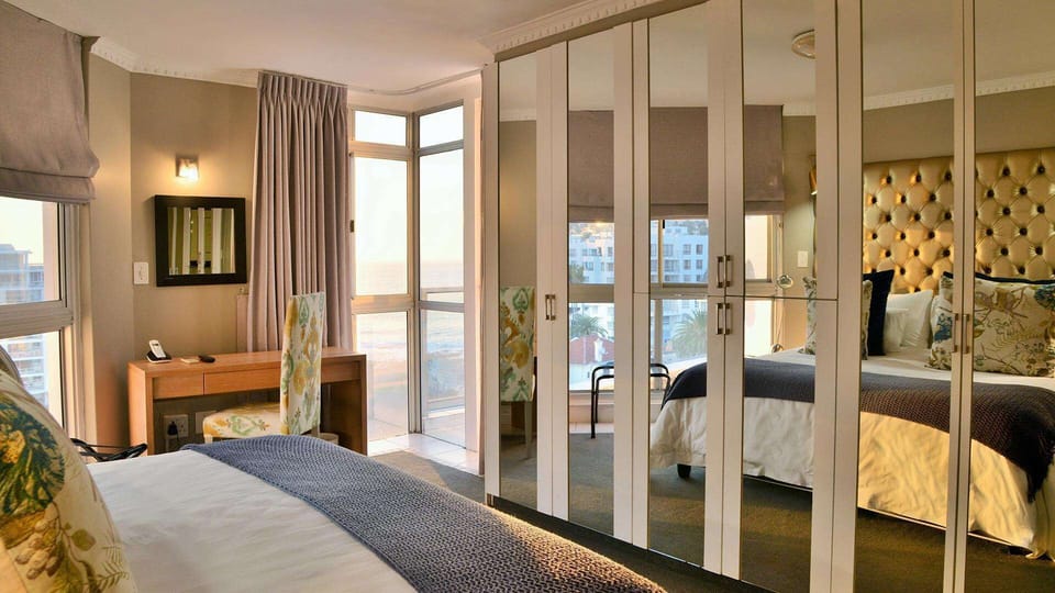 Premium bedding, down comforters, in-room safe, desk