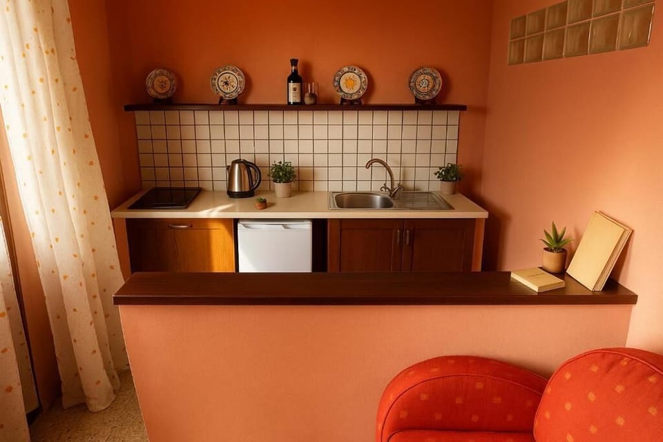 Basic Loft (Albana) | Private kitchenette | Mini-fridge, electric kettle, freezer