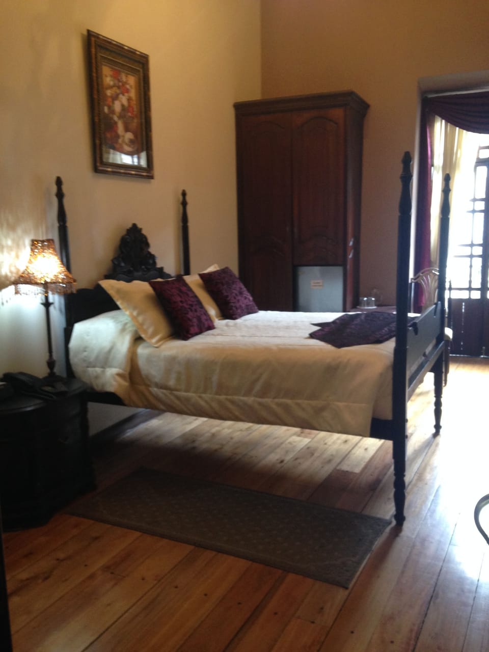Comfort Double Room, 1 Queen Bed, Balcony, City View | In-room safe, desk, iron/ironing board, WiFi (free)