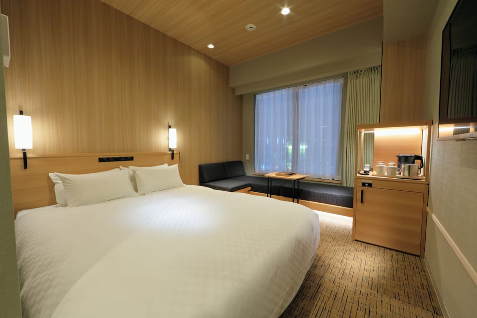 Premium bedding, desk, iron/ironing board (on request), WiFi (free)